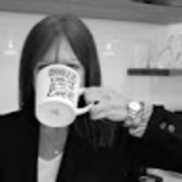 Meet your Posher, Wendy - Picture 1 of 1